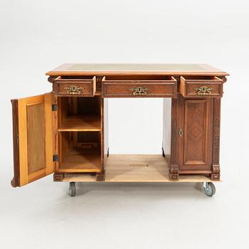 Desk, England, second half of the 20th century.