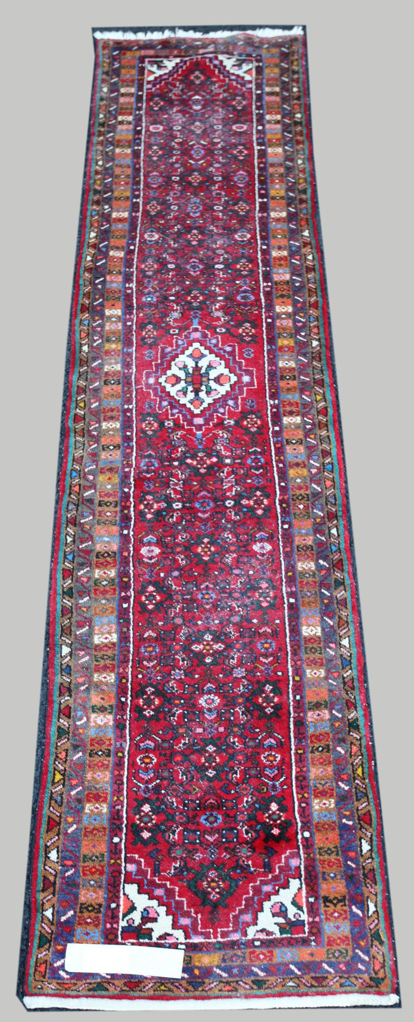 MATTA, galleri, orient. 304 x 74 cm.