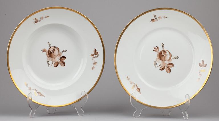 MATSERVIS, 50 delar, porslin, "Brown rose", Royal Copenhagen.
