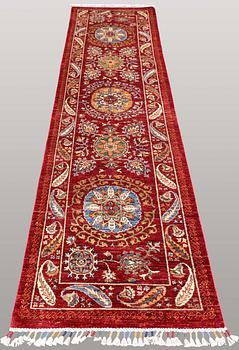 GALLERIMATTA, orientalisk, ca 307 x 78 cm.