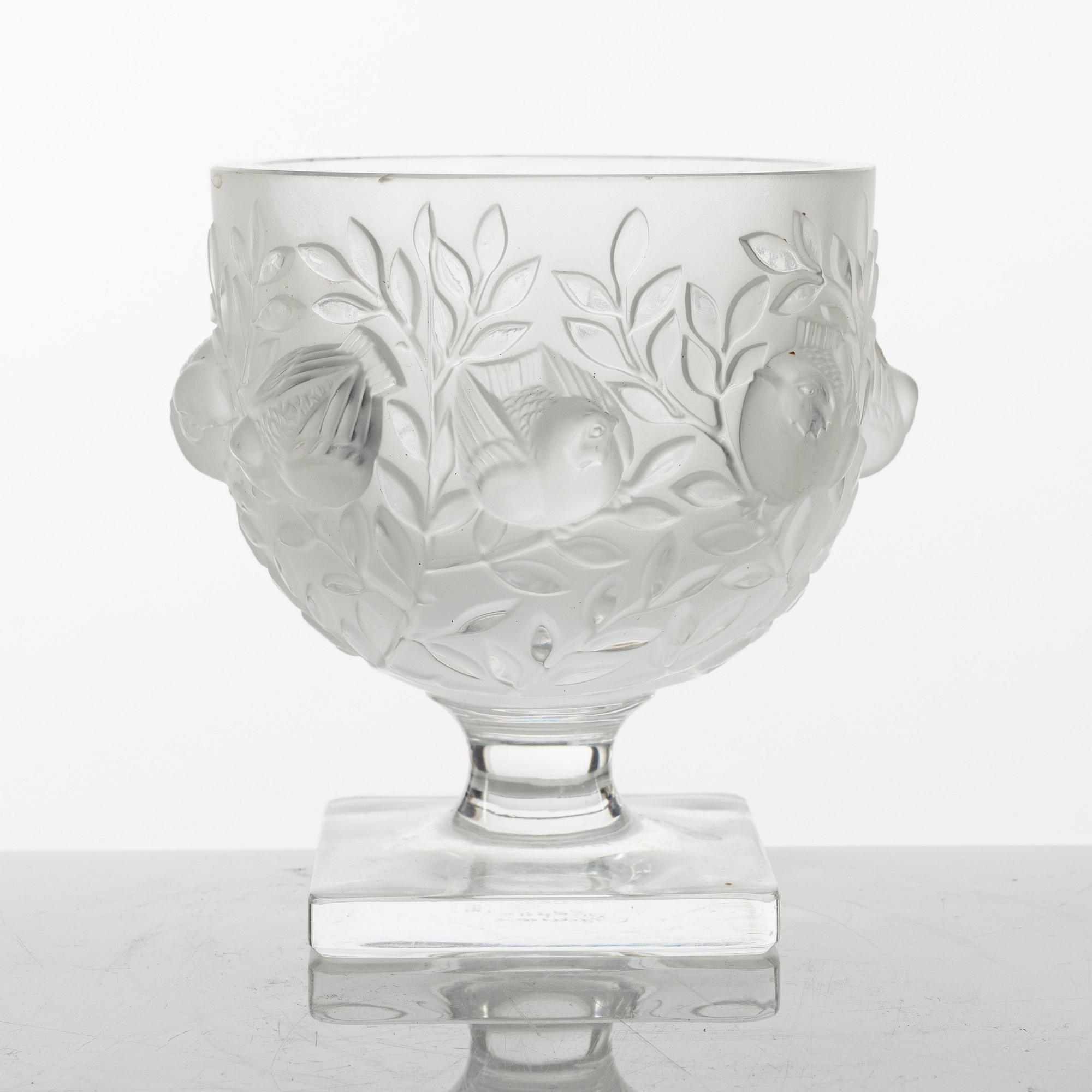 Marc Lalique, footed bowl, "Elisabeth", Lalique, France.