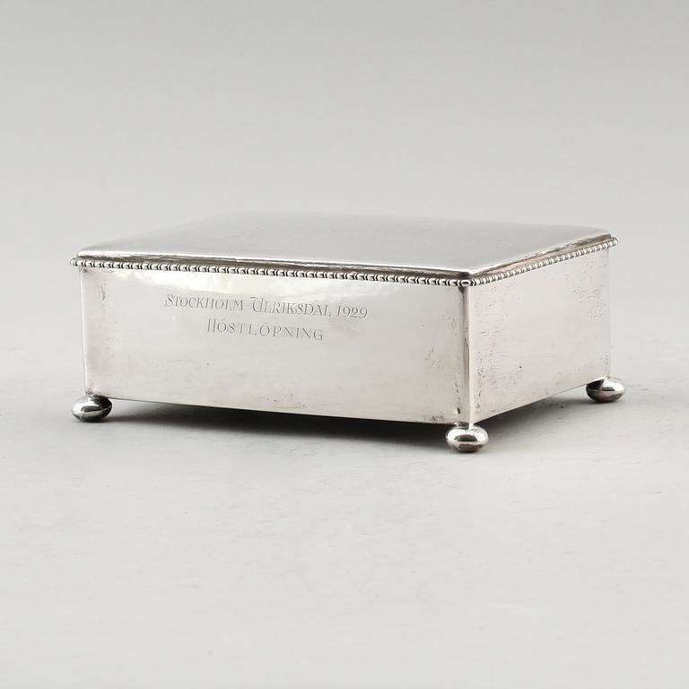 CIGARRLÅDA, silver, K Anderson, Stockholm 1928. Total vikt med inredning ca 722 g.