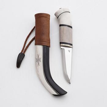 A reindeer and buffalo horn knife by Bertil Fällman, signed.