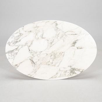 Eero Saarinen,  coffee table, "Tulip", Knoll International, 21st century.