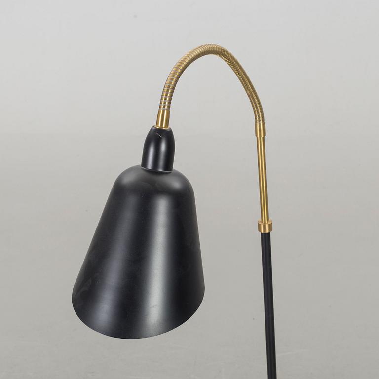 ARNE JACOBSEN, a Bellevue AJ-7 floor lamp.