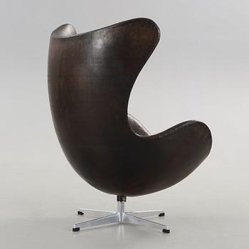Arne Jacobsen, a black leather 'Egg' chair, Denmark 1963.