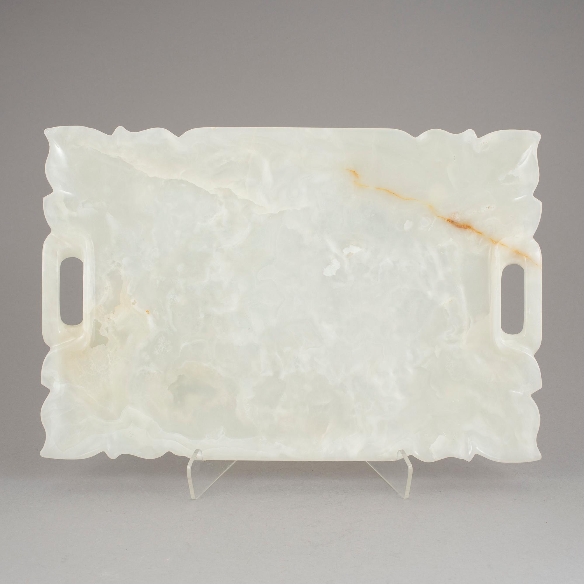FAT/BRICKA, nefrit, 1900-tal.