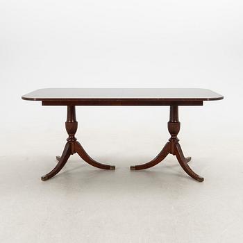 Dining table, English, Regency style, 20th century.