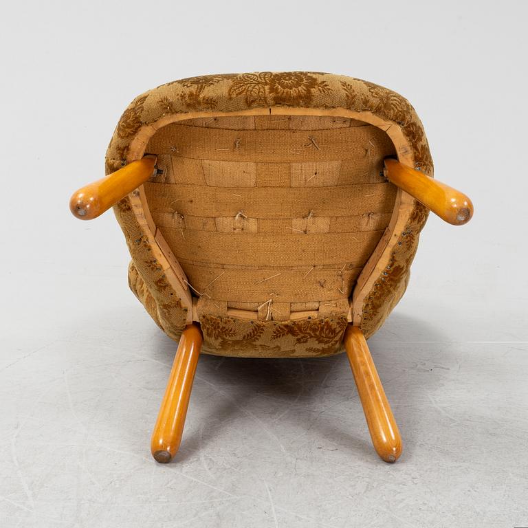 Arnold Madsen, tillskriven, fåtölj ”Muslinge” / "Clam chair",  1940-50-tal.