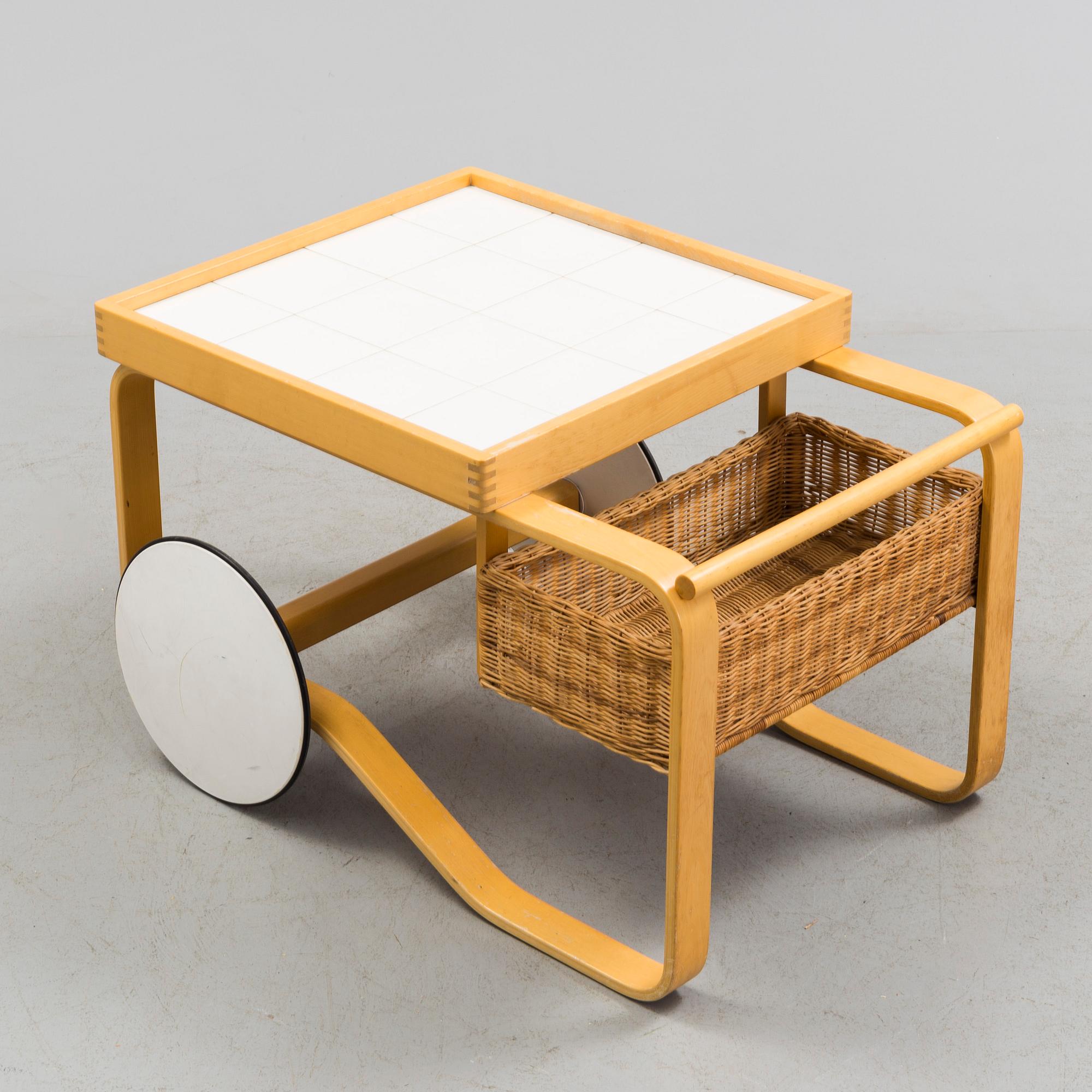 A serving trolley, modell 900 by Alvar Aalto for Artek. Scond half of 20th century.