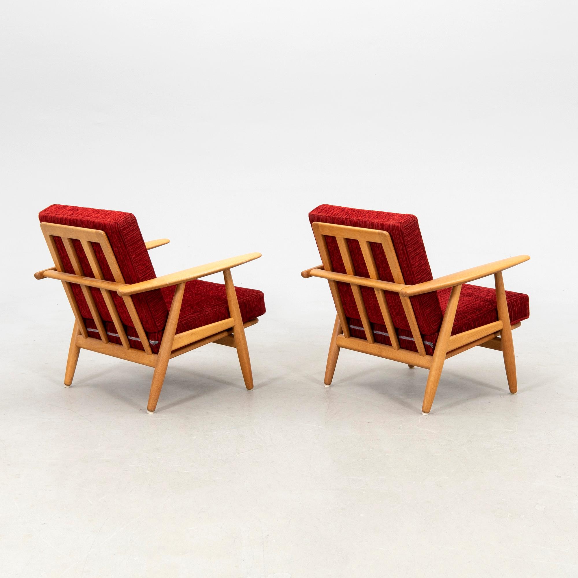 Hans J. Wegner, armchairs, a pair, "GE 240/The Cigar", Getama, Gedsted, Denmark, 1960s.
