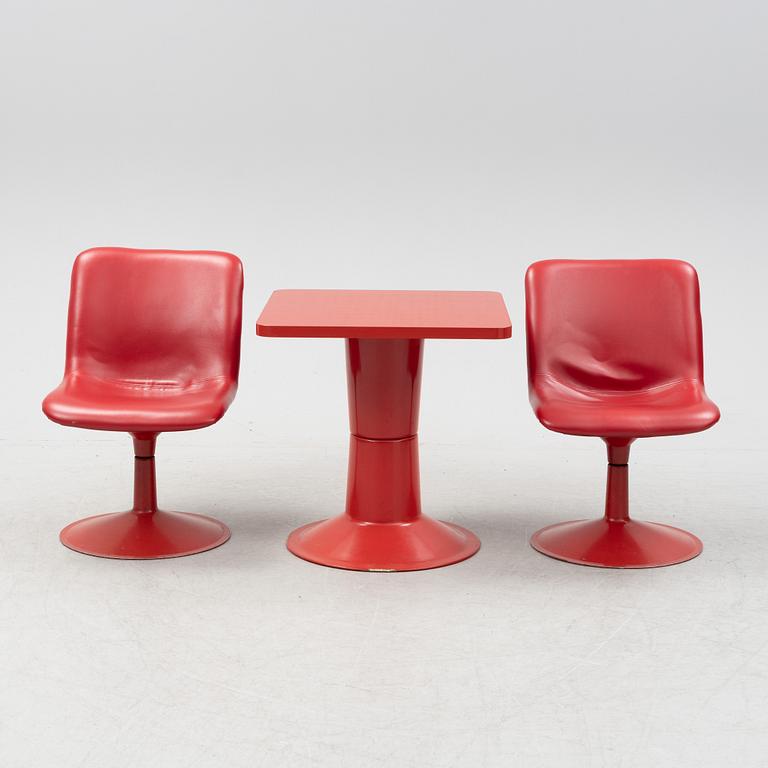 Yrjö Kukkapuro, bord "Saturnus" samt två stolar, Haimi, Finland, 1960/70-tal.