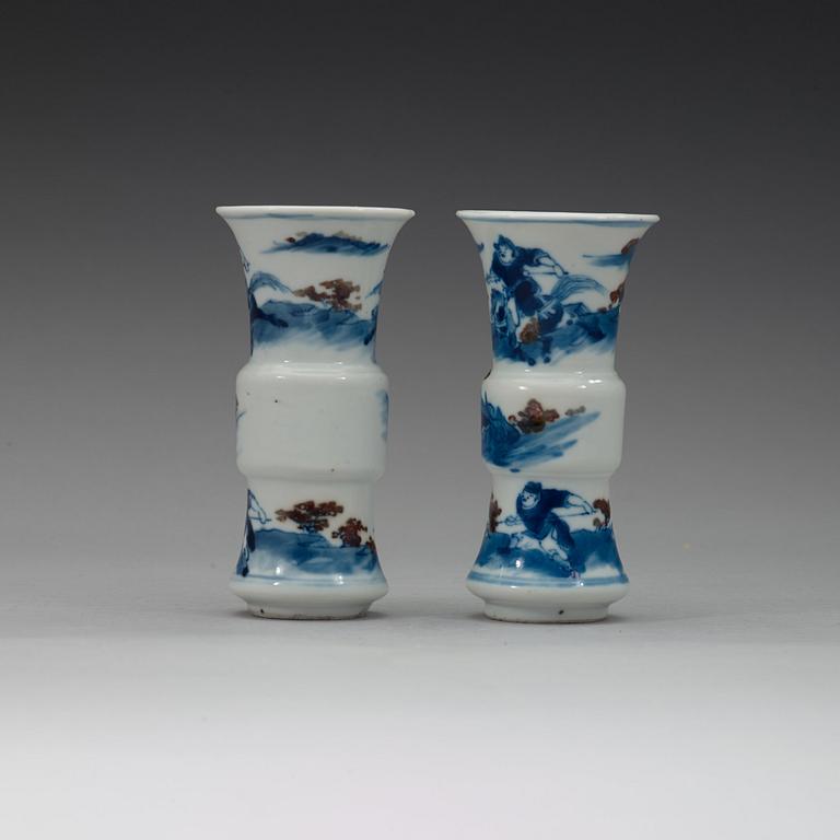 A pair of blue and white with red miniature vases, late Qing dynasty.