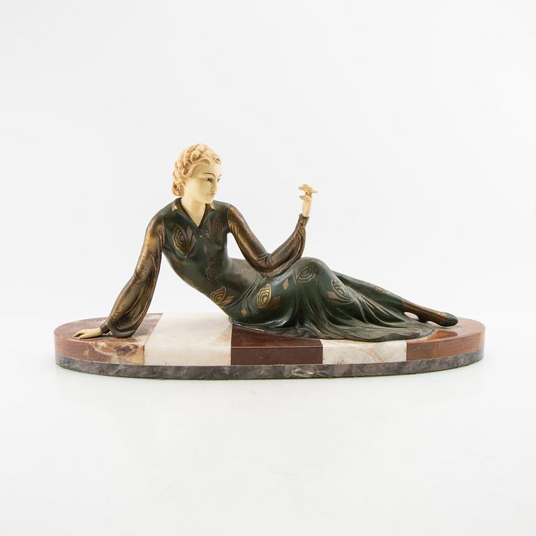 Figurine Art Deco early 20th century.