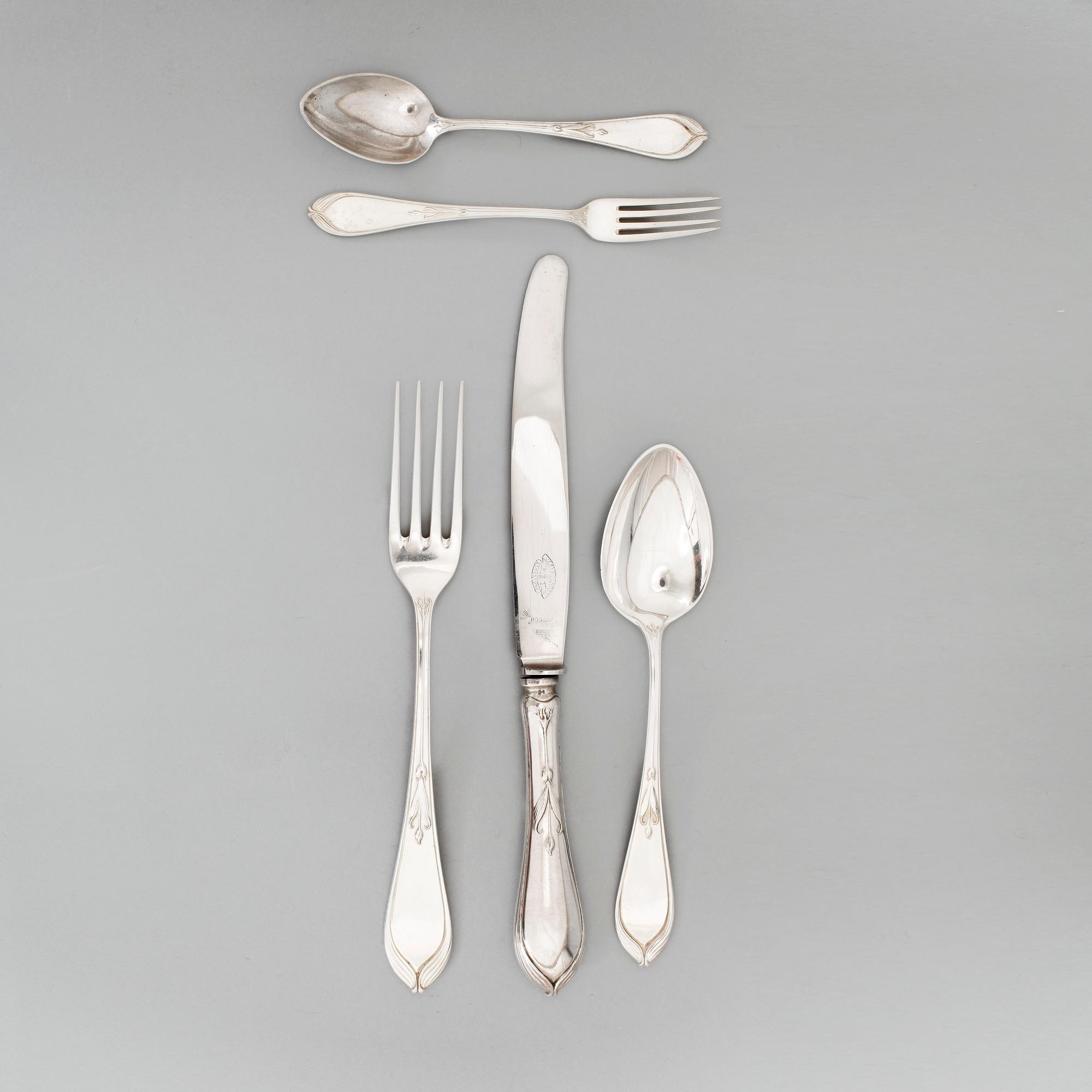 BESTICKSERVIS, 126 delar, silver, "Tulpan", K. Anderson, Stockholm 1910-30-tal. Tot ca 6150 gram.