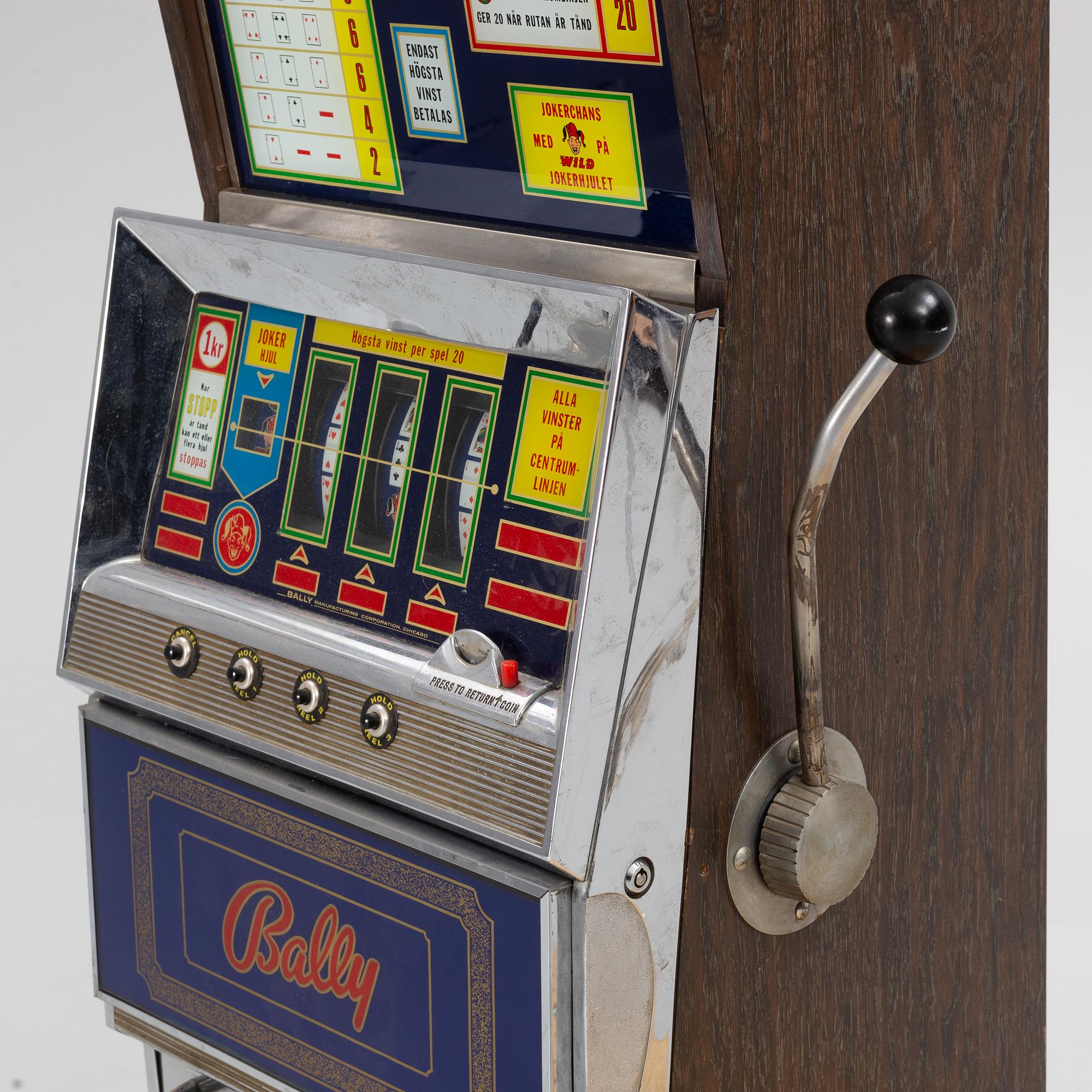A 'Jokers Wild' slot machine, Bally, Chicago, USA, second half of the 20th Century.