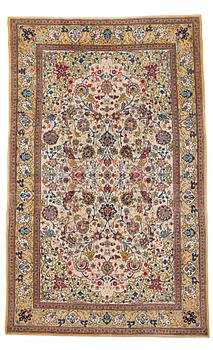 A carpet, Old Qum, probably,  ca 357,5 x 218-226,5 cm.