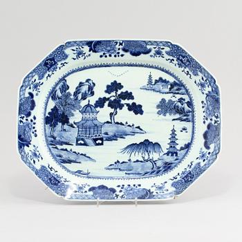 STEKFAT, porslin, Kina, 1700-tal.
