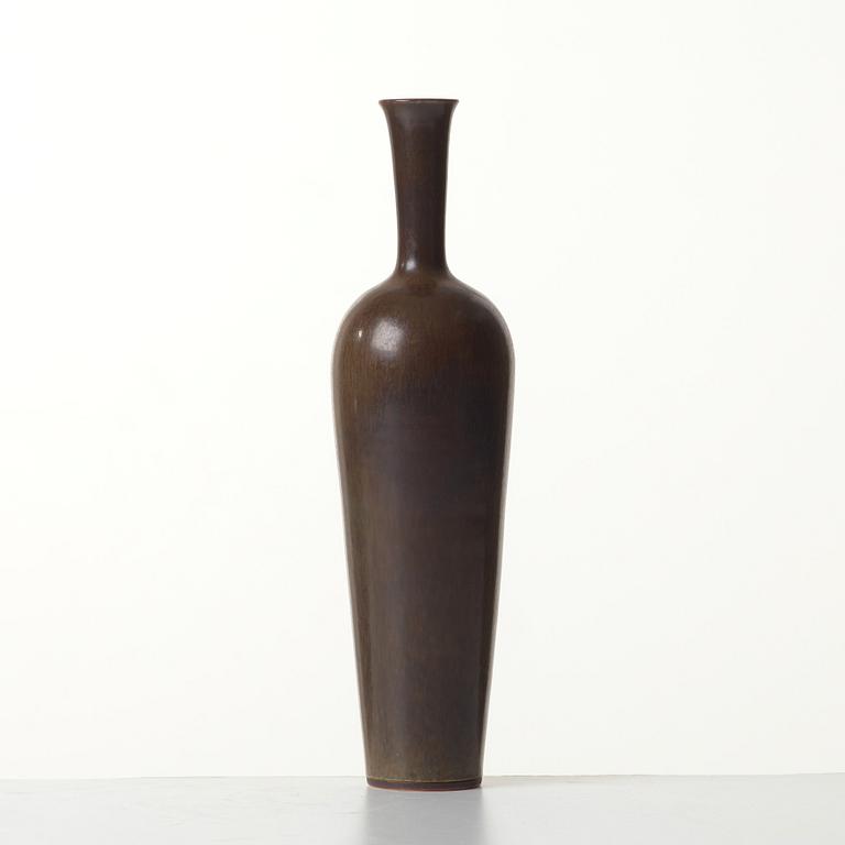 Berndt Friberg, A Berndt Friberg stoneware vase, Gustavsberg Studio, Sweden 1964.