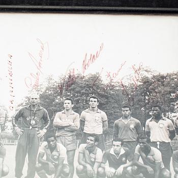 FOTOGRAFI MED AUTOGRAFER, Brasiliens landslag i fotboll, 1966.