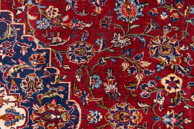 Rug, Keshan, 363 x 300 cm.