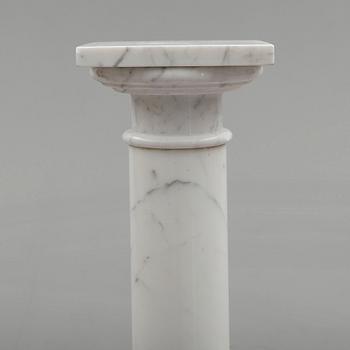 PIEDESTAL, marmor, 1900-tal.