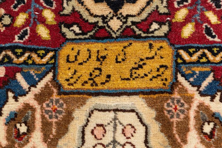 Carpet, signed, ca 150 x 100 cm.