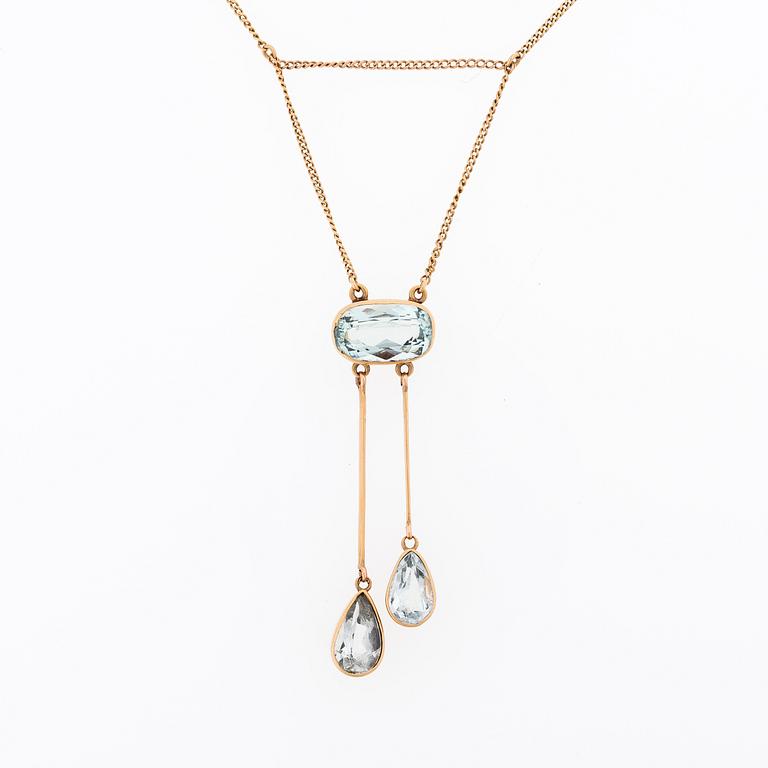 HALSSMYCKE, fasettslipade akvamariner, 14K guld. Hugo Grün, Helsingfors.