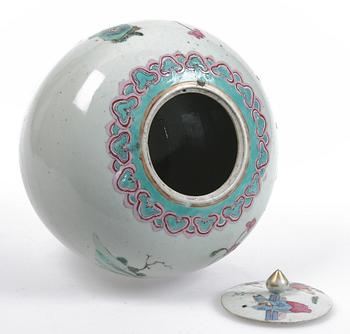 BOJAN MED LOCK, porslin, Kina 1800-tal.