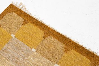 Ingegerd Silow, Rölakan rug signed IS, approx. 206 x 136 cm.