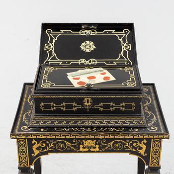 Bord med skrin, Ersbach und Hausness Blechwarenfabrik, Dresden, 1880-tal.