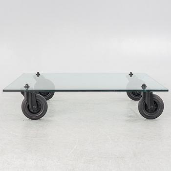 Gae Aulenti, soffbord, "Tavolo con Ruote", Fontana Arte.