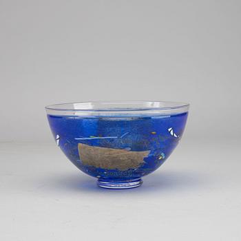 BERTIL VALLIEN, glass bowl, Kosta Boda.