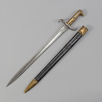 A prussian bayonet 1860 pattern with scabbard by Höller Solingen.