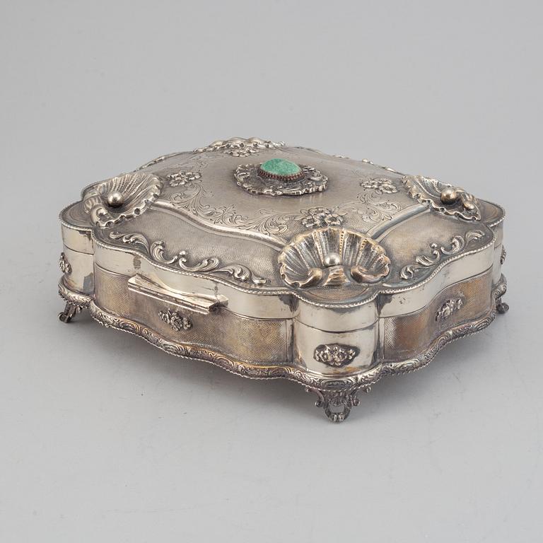 An Italian 20th century parcel-gilt silver 800 with jadeit Rococo style lidded box.