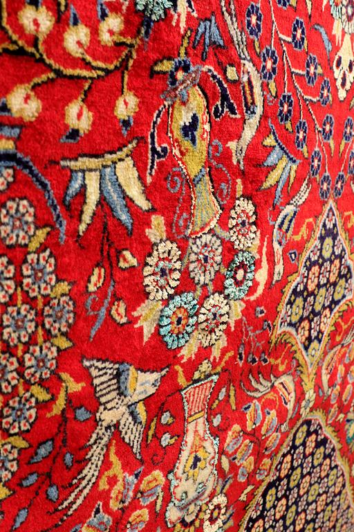 MATTO, Figural Ghom part silk, ca 330 x 210.