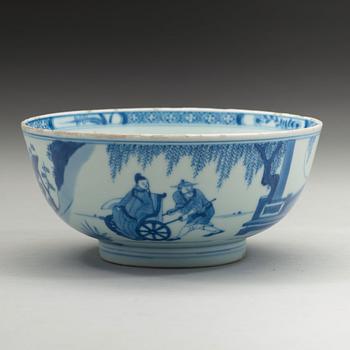 A fine blue and white bowl, Qing dynasty, 18th Century, with Yongzheng six character mark.