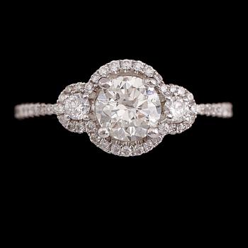 RING, 18 k vitguld, briljantslipade diamanter tot ca 1.55 ct.