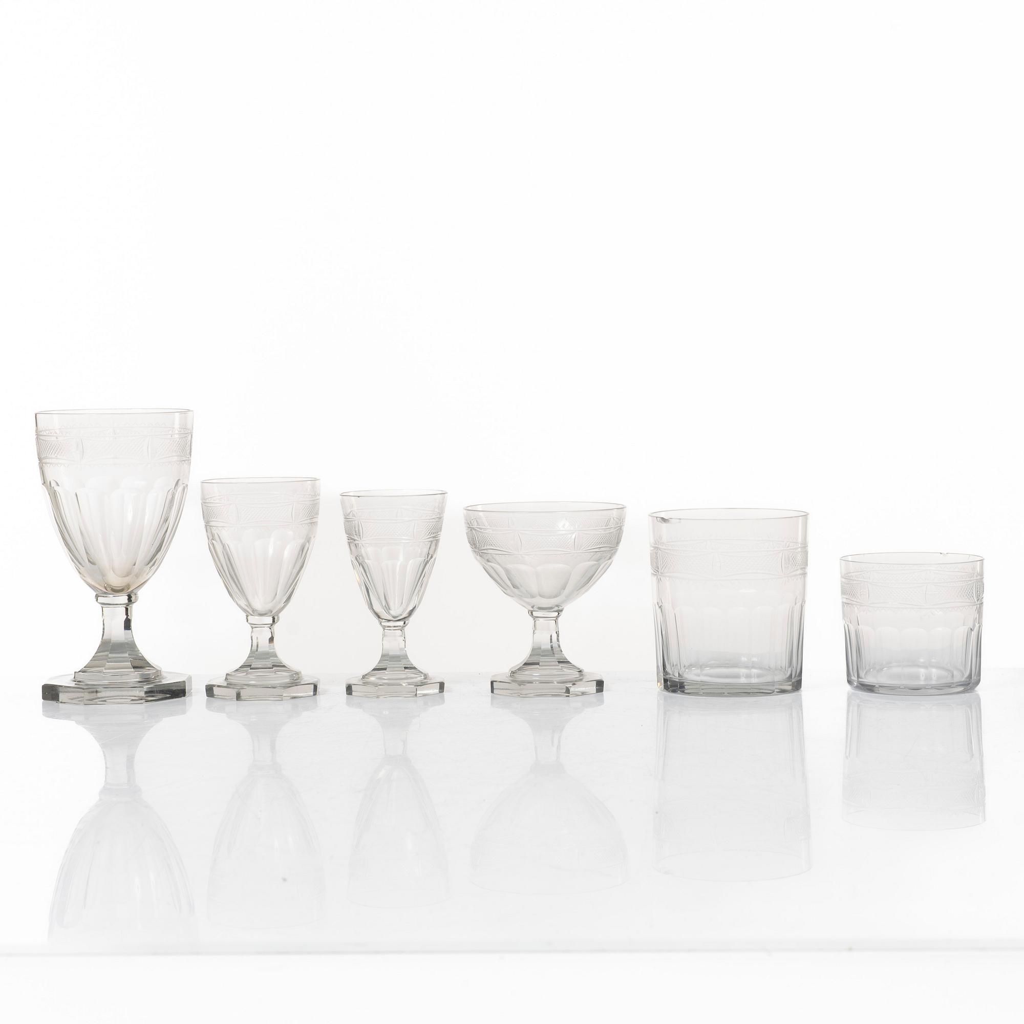 Gerda Strömberg, an 115-piece 'Hörningsholm' glass service, Strömbergshyttan, Sweden.