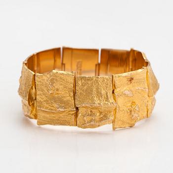 Björn Weckström, A 14K gold bracelet "Golden river". Lapponia 1970.