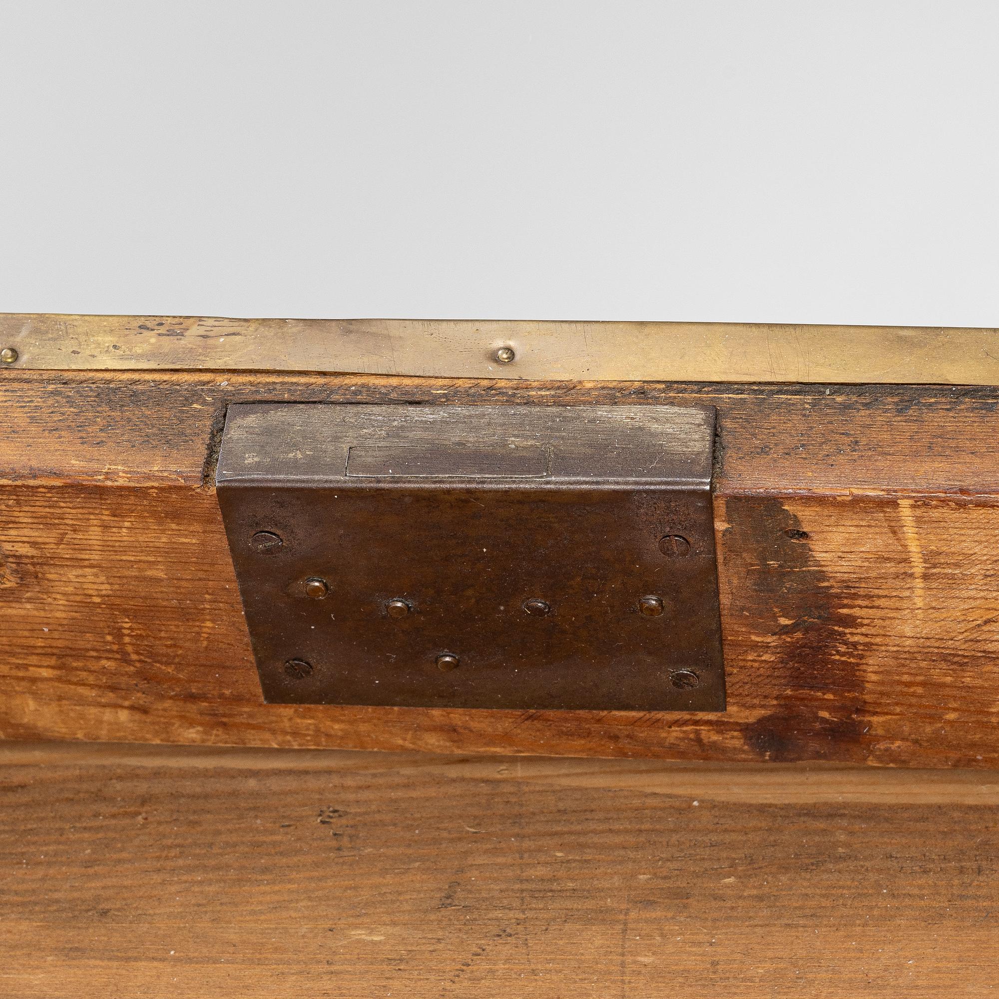 A late-Gustavian style desk with older parts, around 1900.