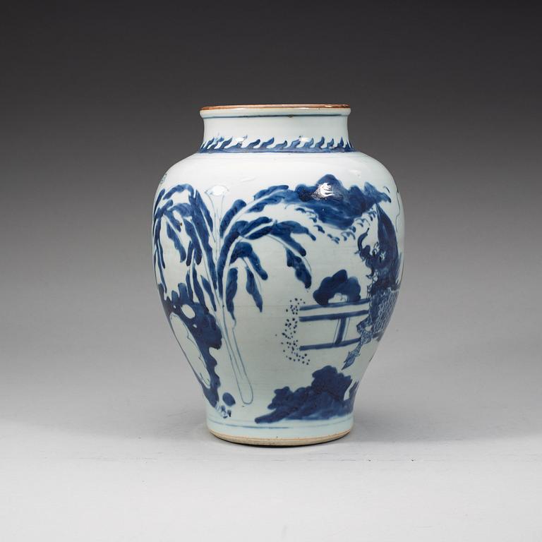 A blue and white Transitional vase, 17th Century.