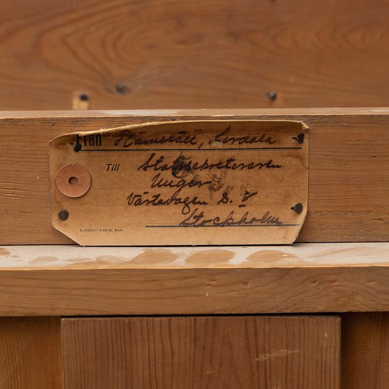 A Neo-Renaissance bookcase, circa 1900.