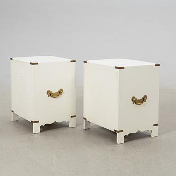 Sängbord, ett par, NK (Nordiska Kompaniet) 1900-talets senare del.