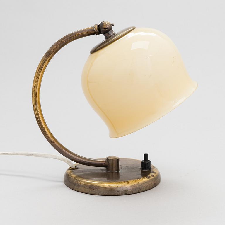 Paavo Tynell, a 1930's '5215' table lamp for Taito.
