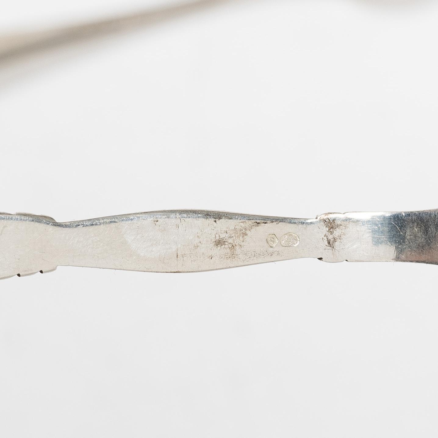 32 silver tea and coffee spoons, two diffrent models, Sweden, 20th century.