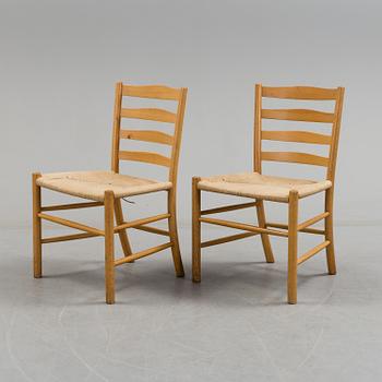 KAARE KLINT, chairs, a pair, "Kirkestolen", Gemla, Diö. Signed with label. Probably 1960s / 70s.