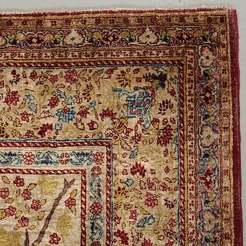 MATTA, semiantik silke Täbris figural, signerad Haddad, 180,5 x 123,5 cm.