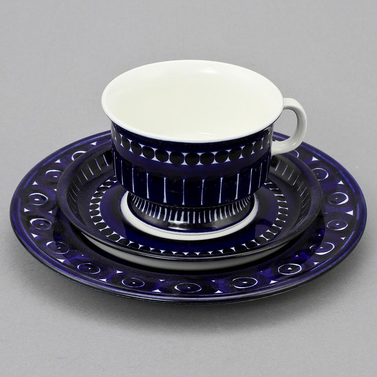 TE- OCH KAFFESERVISDELAR, 34 delar, porslin, "Valencia", Ulla Procopé, Arabia, Finland.