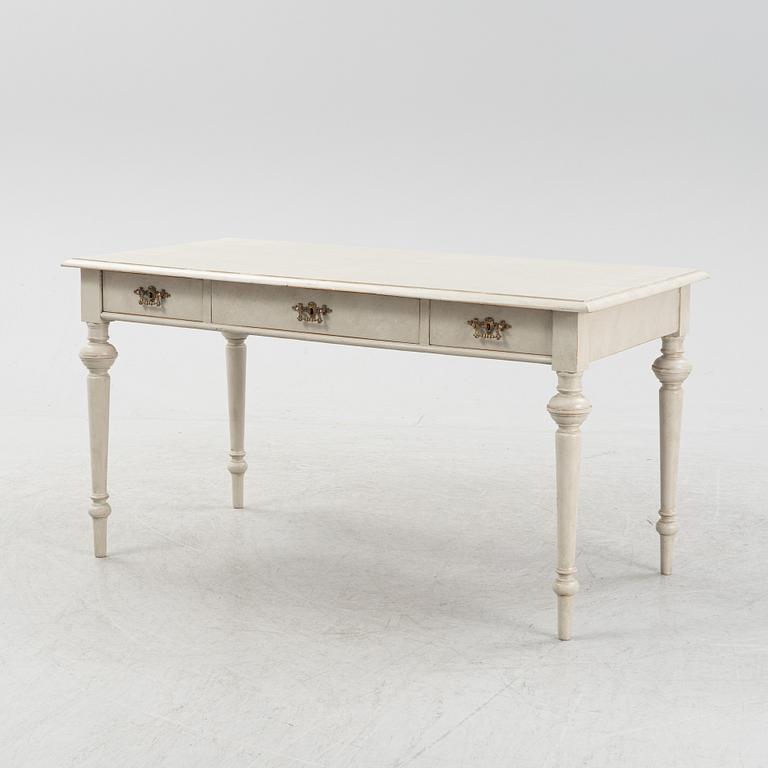 A late 19th century desk.